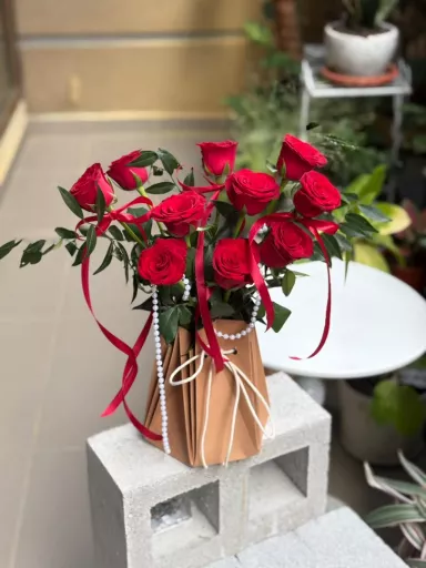 Red Velvet Desire (Fresh Flower)