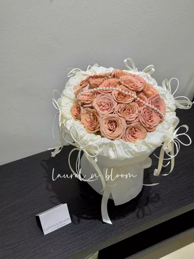 Cappuccino Lace Bouquet 🤎