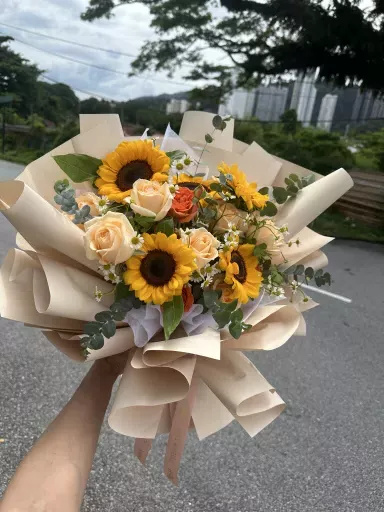 Sunflower Graduate Bouquet