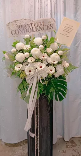 condelences wreath 1A jb
