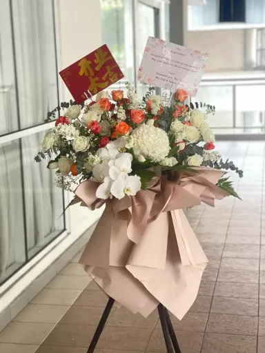 Citrus Delight Flower Stand (Fresh Flower)