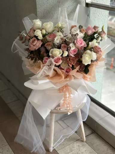 Vintage Roses And Ethereal Gossamer Proposal Bouquet (Fresh Flower)
