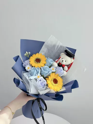 GRADUATION SOAP FLOWER BOUQUET