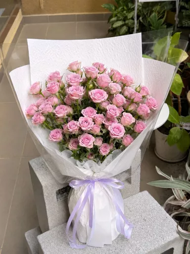 Blushing Purple Spray Rose Bouquet (Fresh Flower)