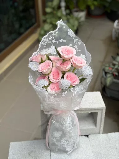 Pink Rose & Lace Bouquet (Fresh Flower)