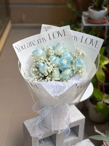 Blue Serenity Rose Bouquet (Fresh Flower)