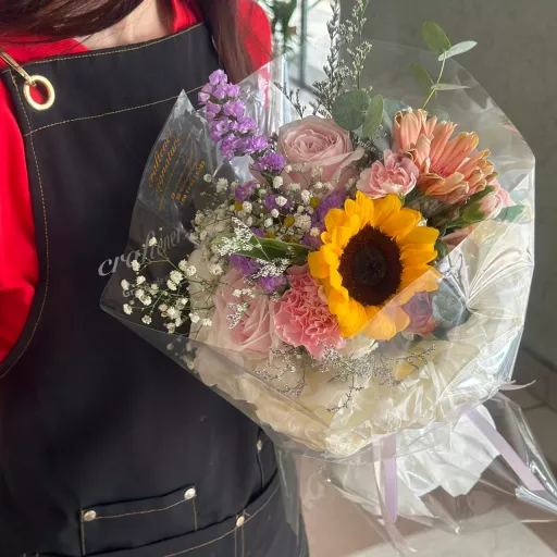 Blooming Splendor : The Captivating Fusion Of Sunflowers And Delicate Flowers (Fresh Flower)