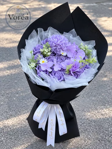 PASTEL PURPLE & MATTE BLACK SOAP ROSE BOUQUET